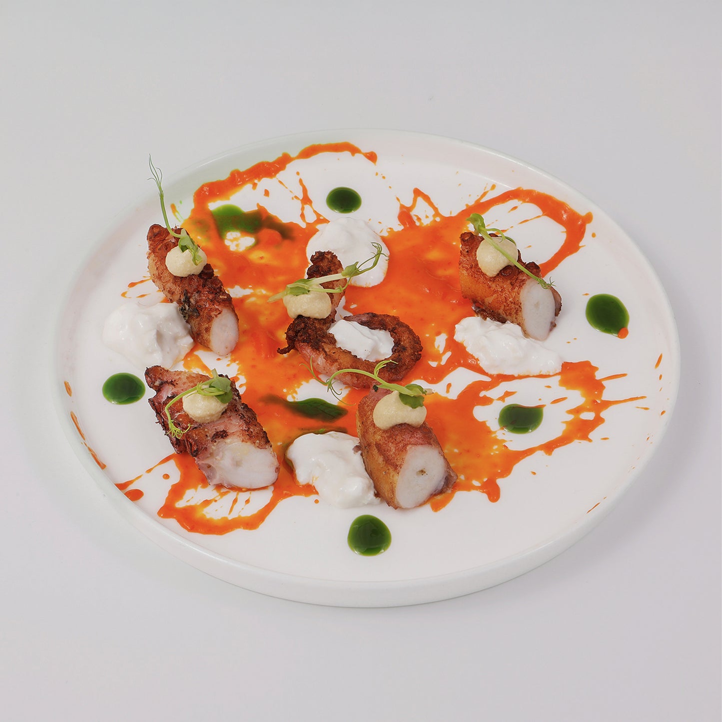 Vacuum Octopus, red peppers chutney, burrata