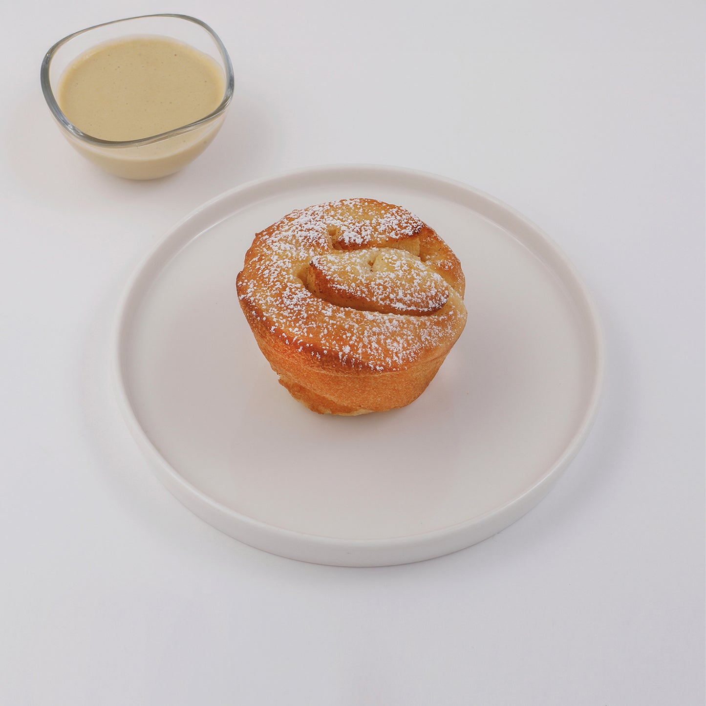Rose cake, eggnog cream