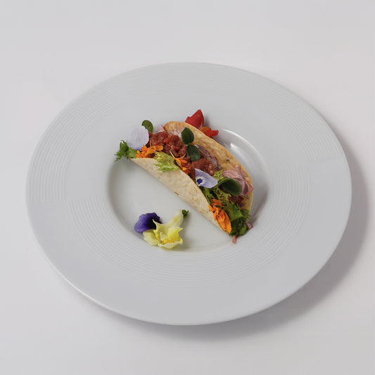 Beef tartar Tacos, crunchy salad, mayo and chive