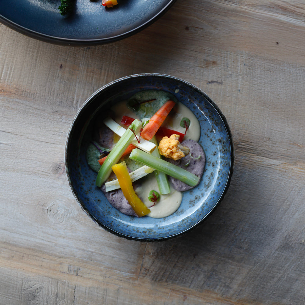 Chickpea hummus, vegetables crudites, spanish Sabor white melon